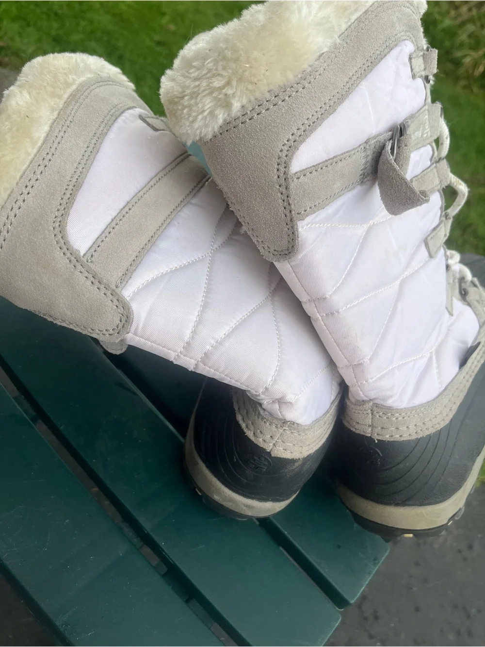Kamik girls winter boots size 8